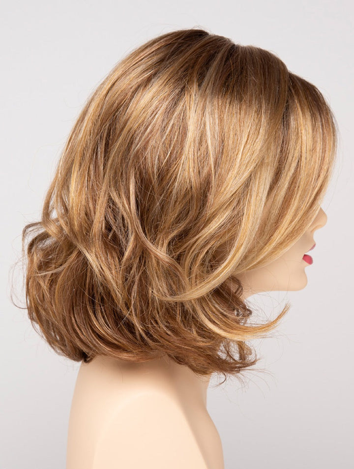 Golden Nutmeg | 27/26/23 R8 | 3-Tone blend of a Cinnamon Brown Base, Chocolate, Brown Roots, and Golden Blonde highlights