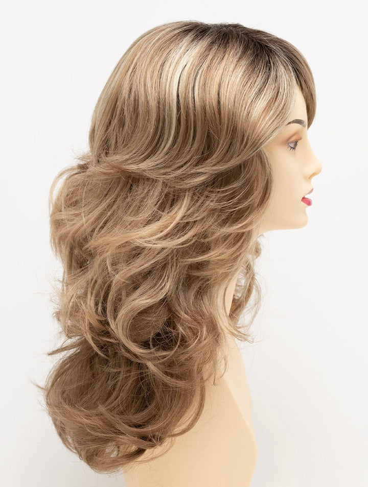 Sparkling Champagne | 26/23/14 R8 | Rooted Neutral Light Blonde