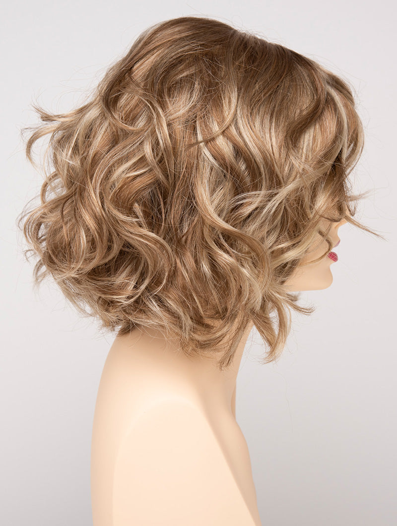 Dark Blonde | 16/23 | Neutral Dark Blonde with Highlights