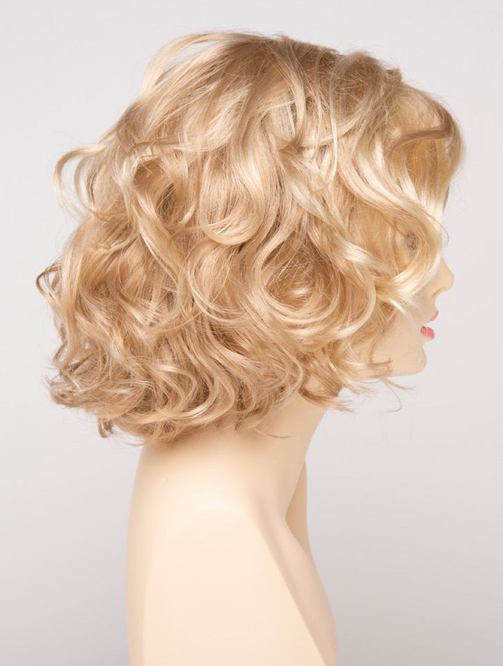 Medium Blonde | 26/23 | Sandy Blonde