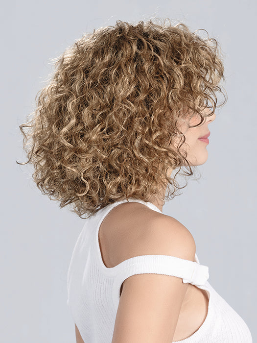 Light Bernstein Rooted 12.26.27 | Lightest Brown, Light Golden Blonde, And Dark Strawberry Blonde Blend With Shaded Roots