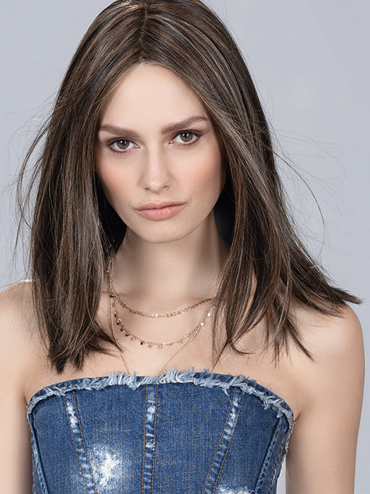 Coffee Brown Mix | 8.6.20 | Medium Brown And Dark Brown With Light Strawberry Blonde Blend