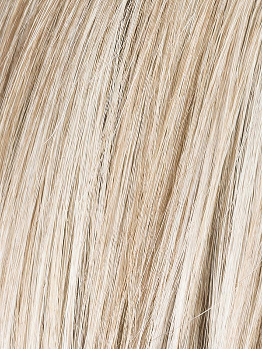 Pearl Rooted 101.14 | Pearl Platinum and Medium Ash Blonde Blend with Shaded Roots