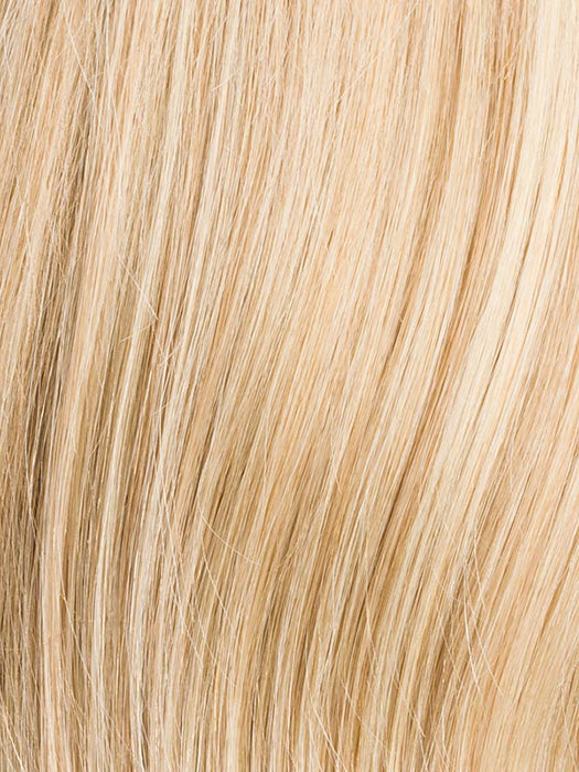 Champagne Rooted 22.26.25 | Light Neutral Blonde And Light/Lightest Golden Blonde Blend And Shaded Roots