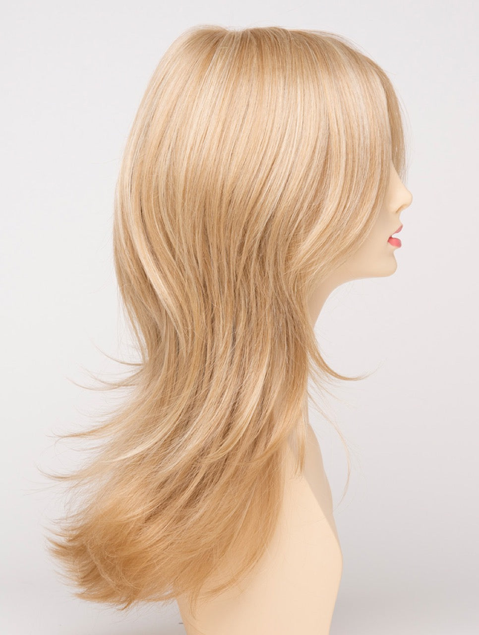 Medium Blonde | 26/23 | Sandy Blonde