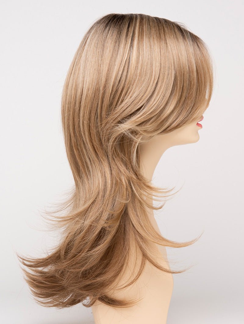 Sparkling Champagne | 26/23/14 R8 | Rooted Neutral Light Blonde