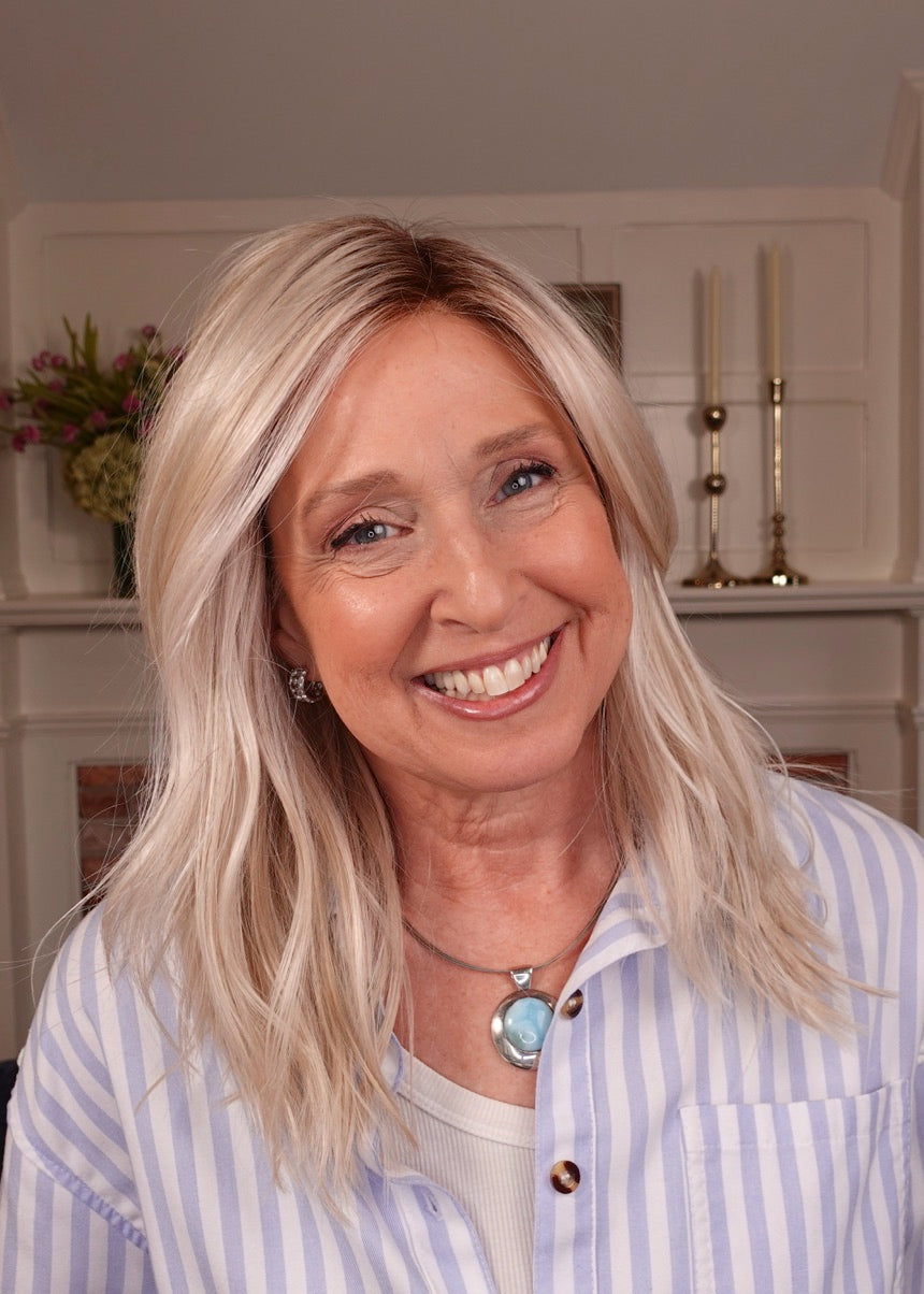 Frannie wearing Fenix in Sunlit Blonde