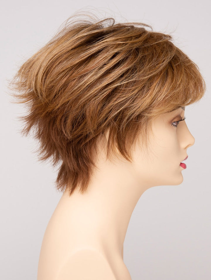 Golden Nutmeg | 27/26/23 R8 | 3-Tone blend of a Cinnamon Brown Base, Chocolate, Brown Roots, and Golden Blonde highlights