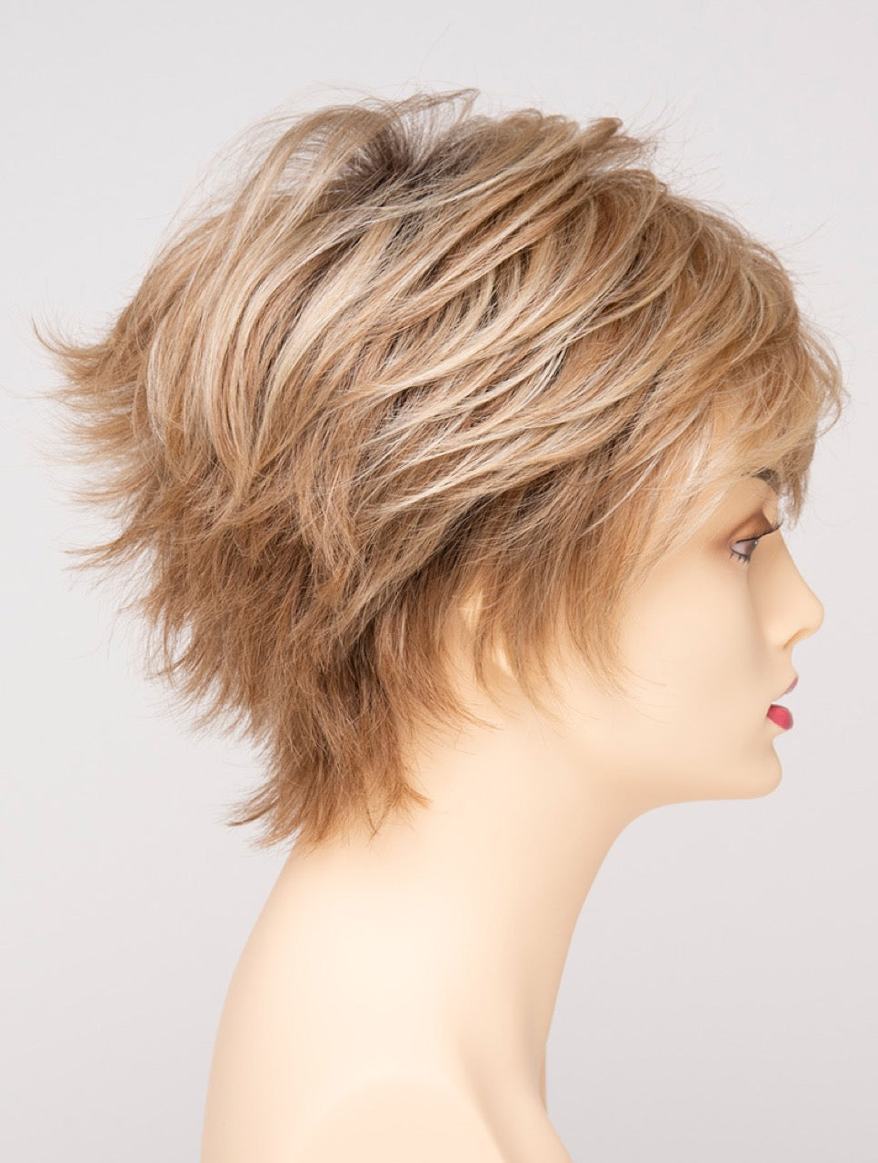 Sparkling Champagne | 26/23/14 R8 | Rooted Neutral Light Blonde