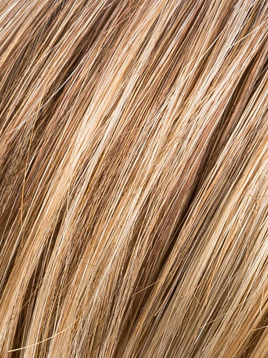 Ginger Rooted 26.19.31 | Light Honey Blonde, Light Auburn, and Medium Honey Blonde Blend with Dark Roots