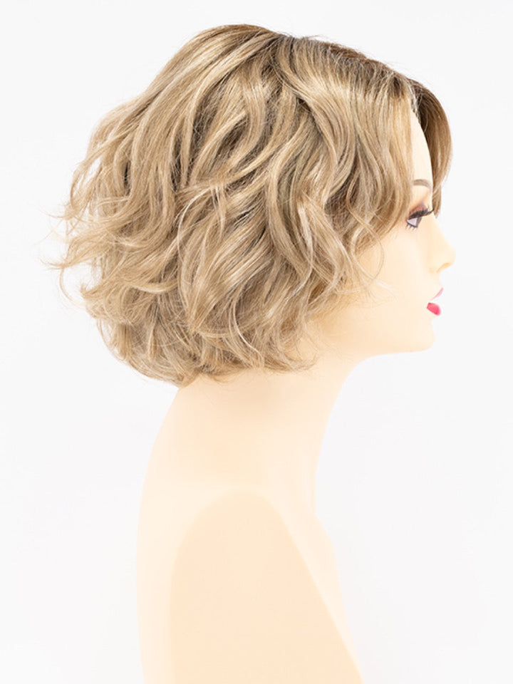 Champagne Shadow | 14/613 R8 | Rooted Pale Golden Blonde