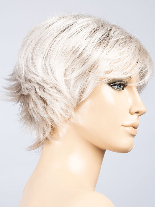 Ice Blonde Shaded 60.1001.16 | Pearl White and Winter White with Medium Blonde and Shaded Roots