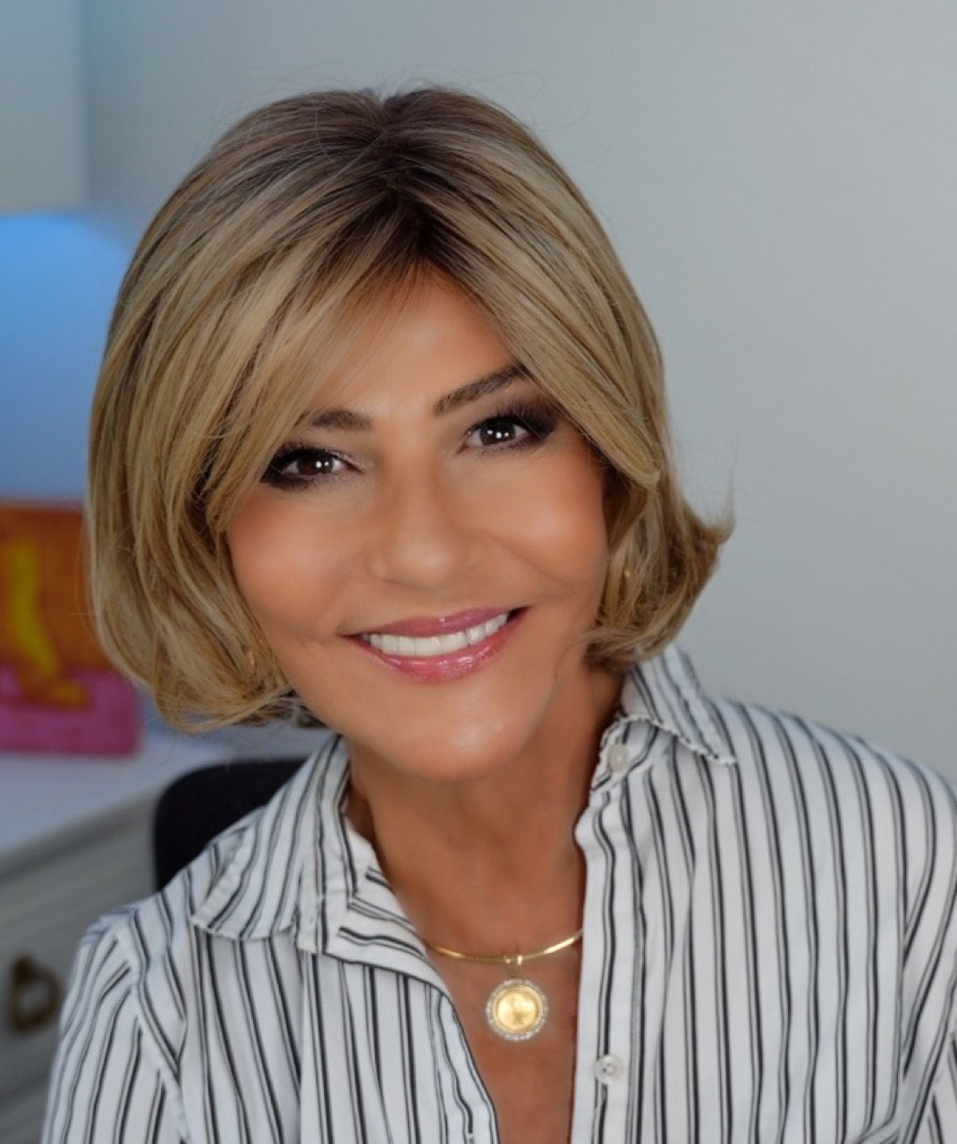 Marlene wearing s105 gloria in 12/R8