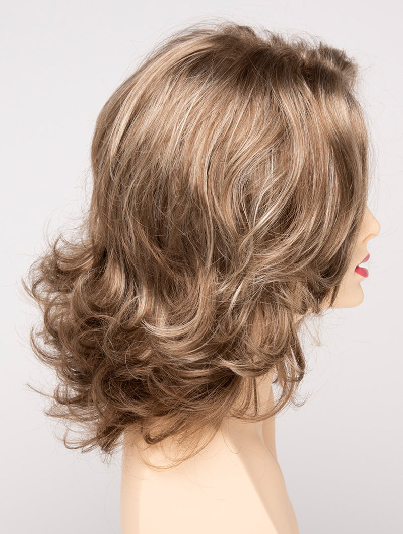 Almond Breeze | 18/22 | Cool dark Blonde with Highlights