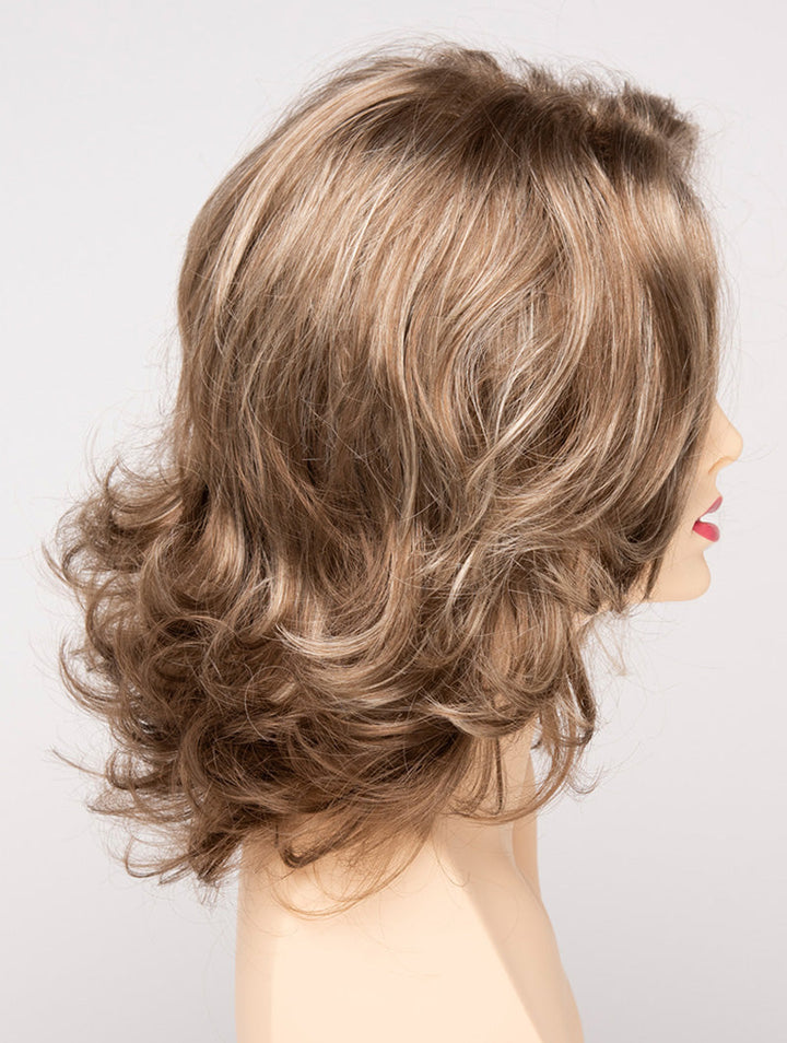 Almond Breeze | 18/22 | Cool dark Blonde with Highlights