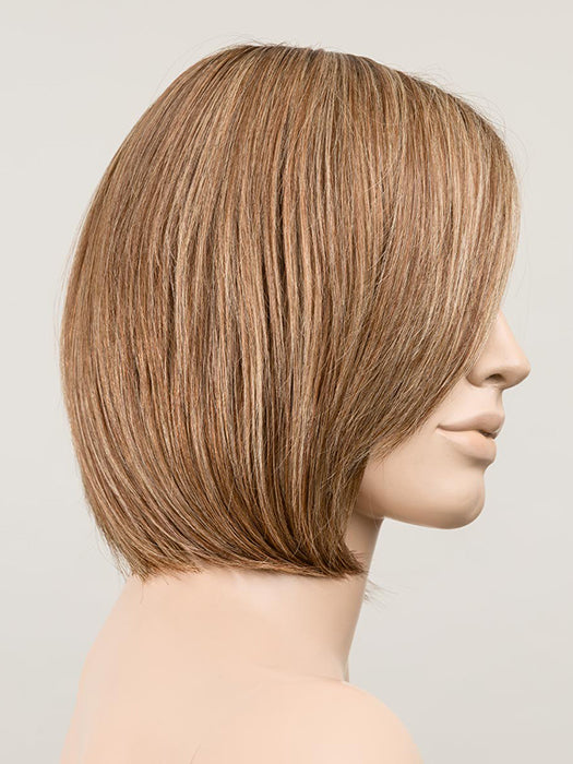 Tobacco Rooted 27.12.26 | Dark Strawberry Blonde, Lightest Brown, And Light Golden Blonde Blend With Shaded Roots