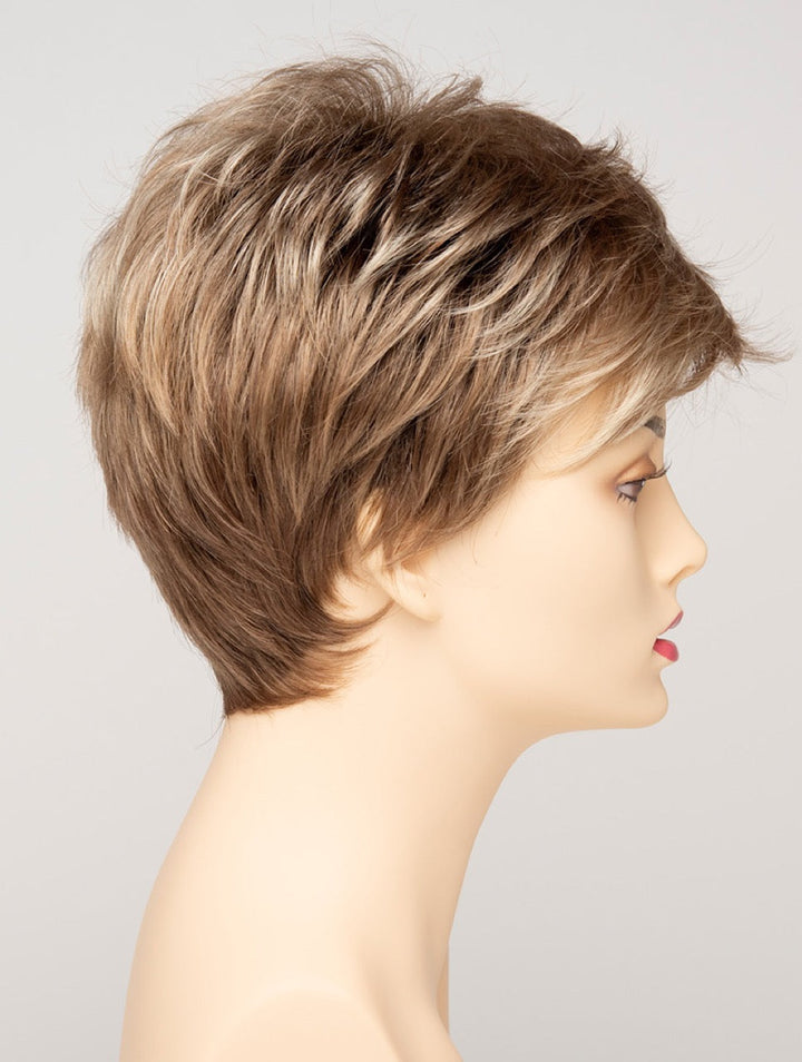 Sparkling Champagne | 26/23/14 R8 | Rooted Neutral Light Blonde