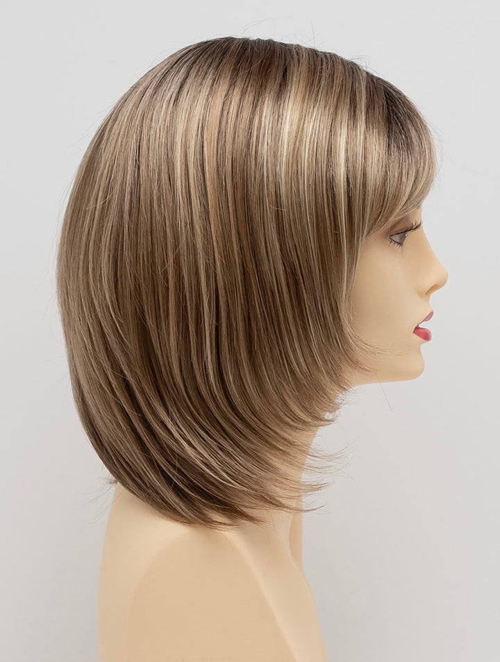 Sparkling Champagne | 26/23/14 R8 | Rooted Neutral Light Blonde