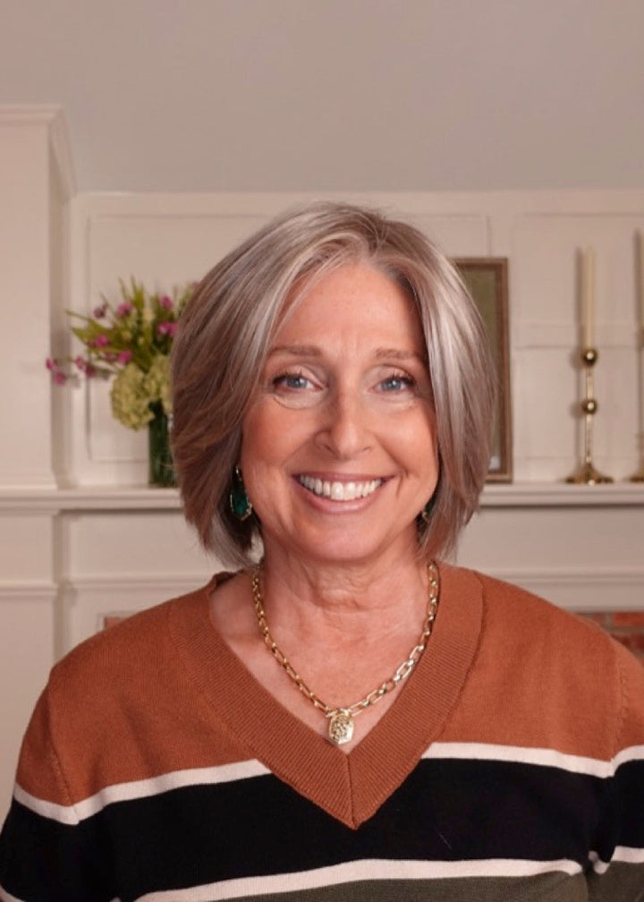 Frannie wearing Ava in 101F48T Martini