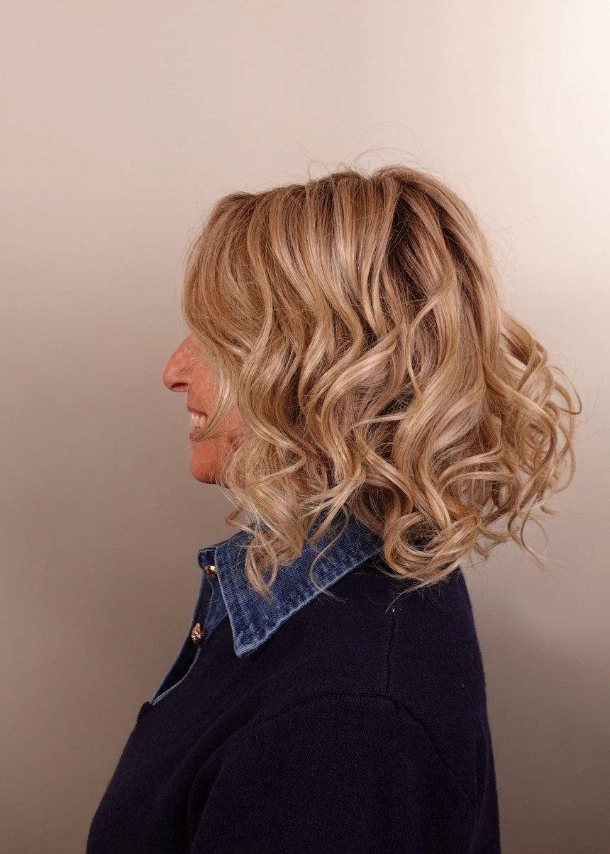 Frannie wearing Lacy Lite in 22F16S8 Venice Blonde
