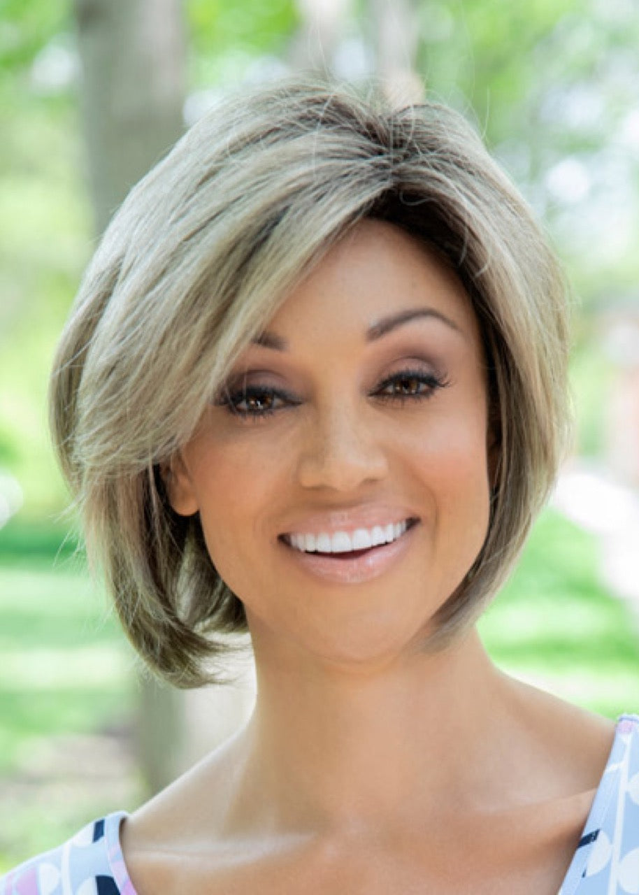 Juliet in Golden Sandstone