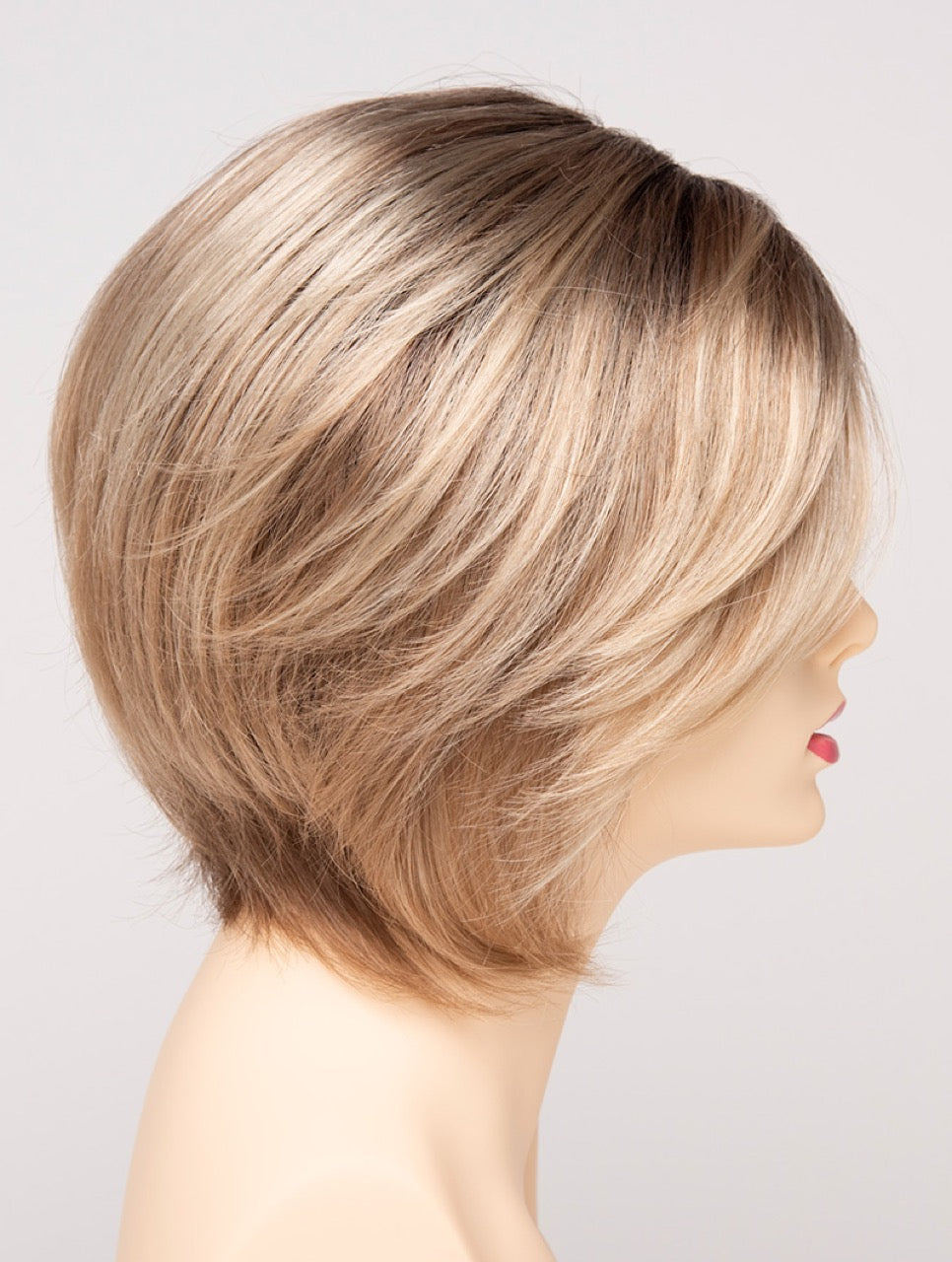Sparkling Champagne | 26/23/14 R8 | Rooted Neutral Light Blonde