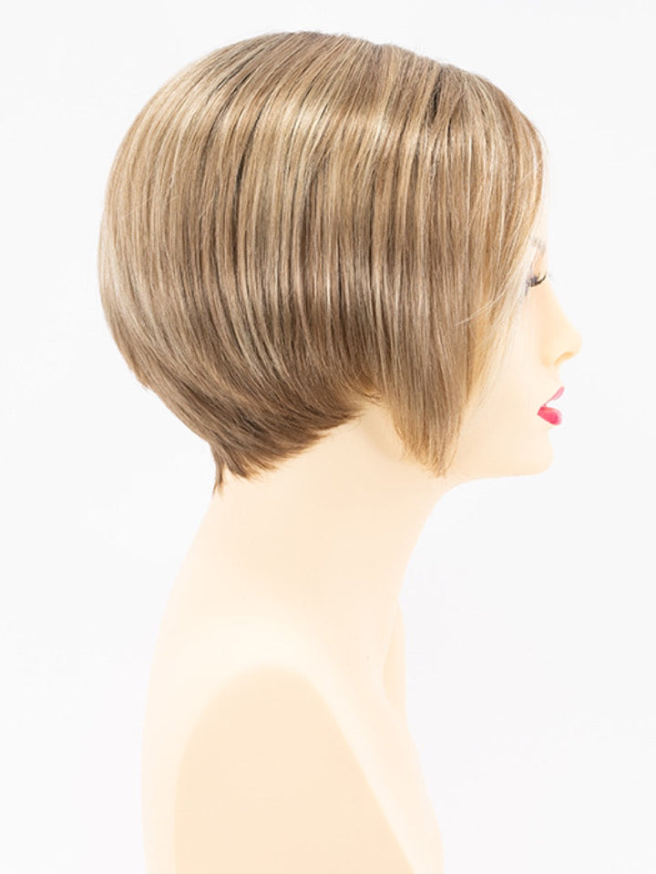 Sparkling Champagne | 26/23/14 R8 | Rooted Neutral Light Blonde