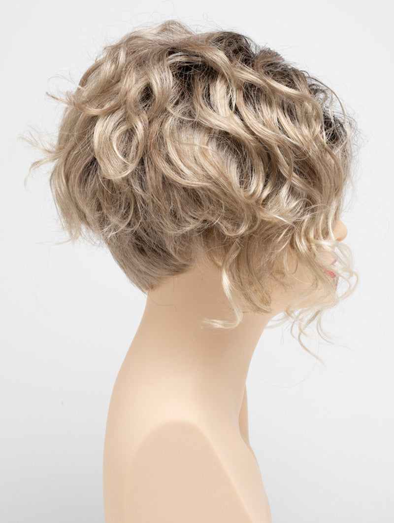 Champagne Shadow | 14/613 R8 | Rooted Pale Golden Blonde