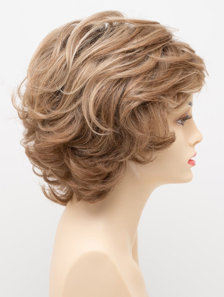 Sparkling Champagne | 26/23/14 R8 | Rooted Neutral Light Blonde
