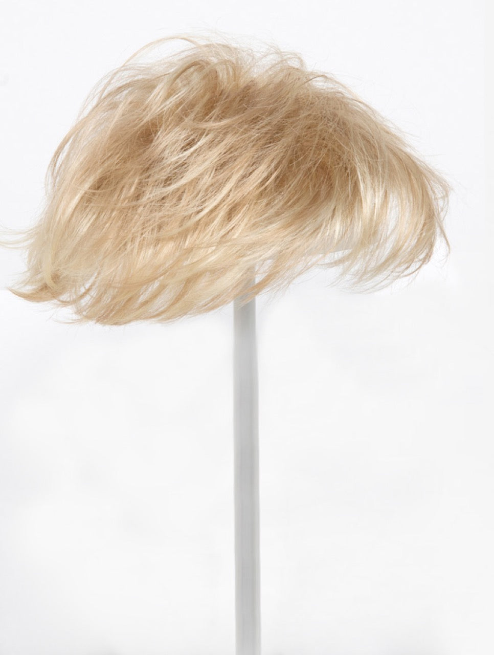 Medium Blonde | 26/23 | Sandy Blonde