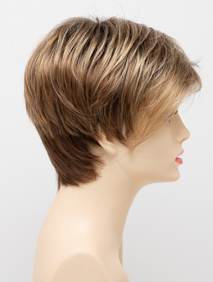 Golden Nutmeg | 27/26/23 R8 | 3-Tone blend of a Cinnamon Brown Base, Chocolate, Brown Roots, and Golden Blonde highlights