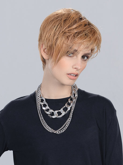 Toffee Blonde Rooted 27.20 | Dark Strawberry Blonde With Light Strawberry Blonde Blend And Shaded Roots