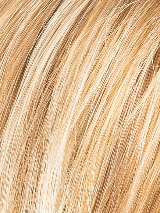 Sahara Beige Shaded 26.16.19 | Medium Blonde and Light Honey Blonde blend with Light Golden Blonde and Shaded Roots