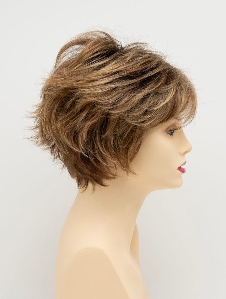 Golden Nutmeg | 27/26/23 R8 | 3-Tone blend of a Cinnamon Brown Base, Chocolate, Brown Roots, and Golden Blonde highlights