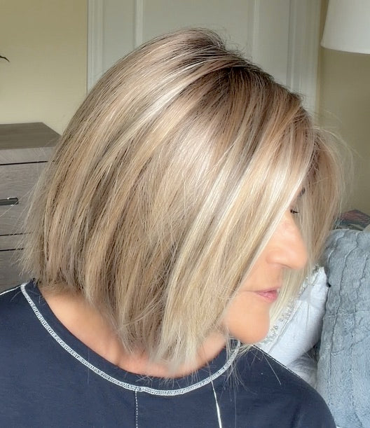 Marlene wearing Euro Chic in 10/27/88/R6 Almond Cream