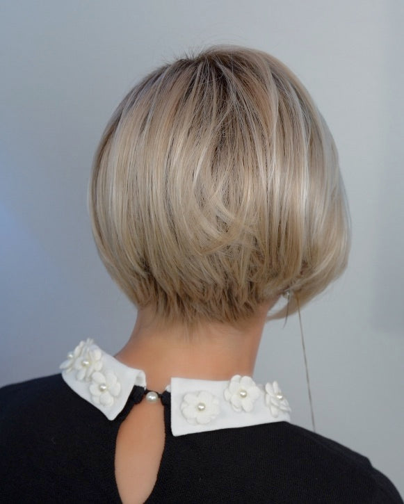 Marlene wearing Ignite in Palm Springs Blonde