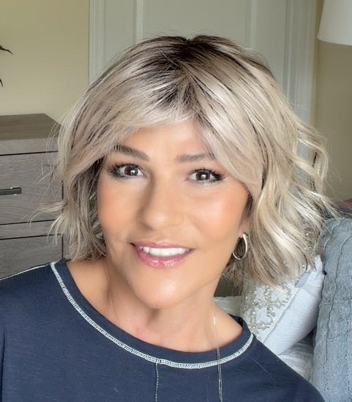 Marlene wearing Trend in 36/25/23/R6 Moon Dust