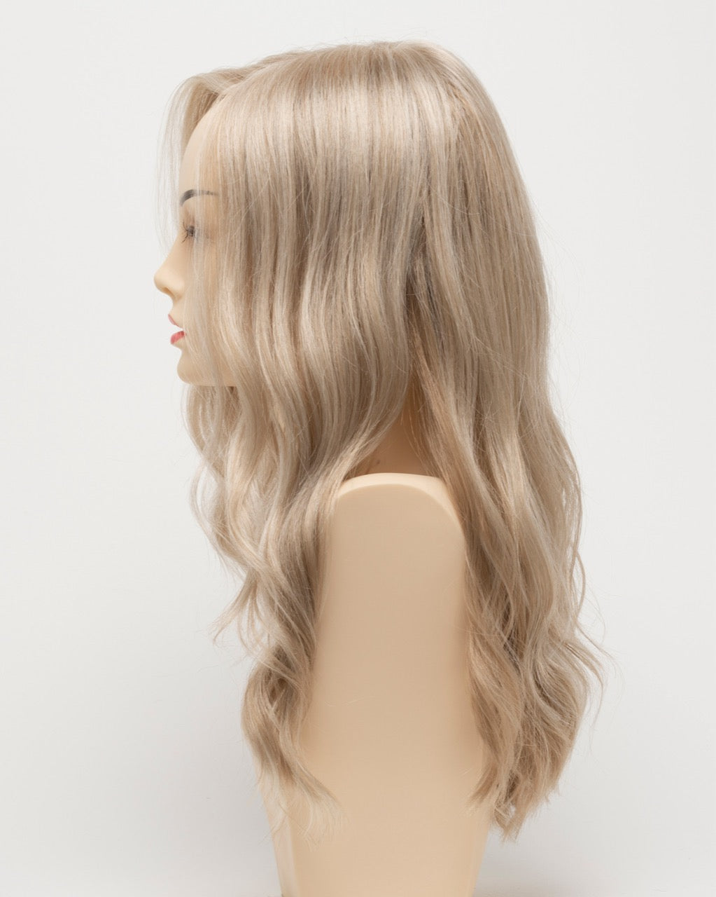 Maya in Light Blonde