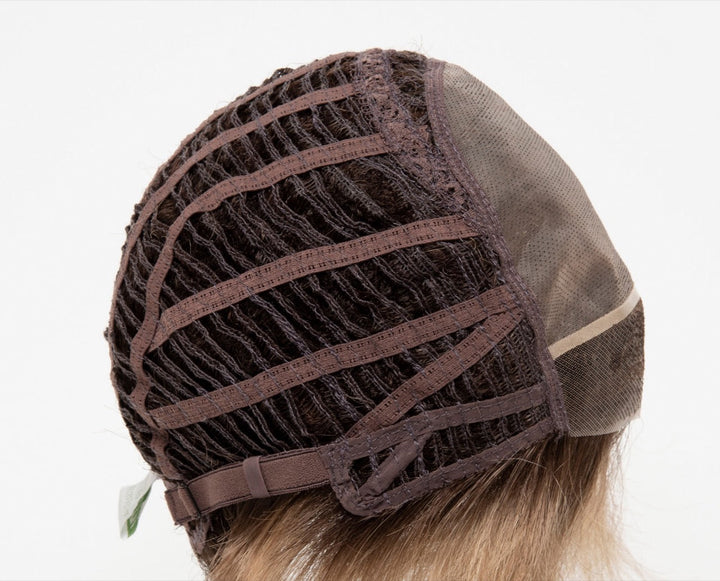 Micki in Sparkling Champagne