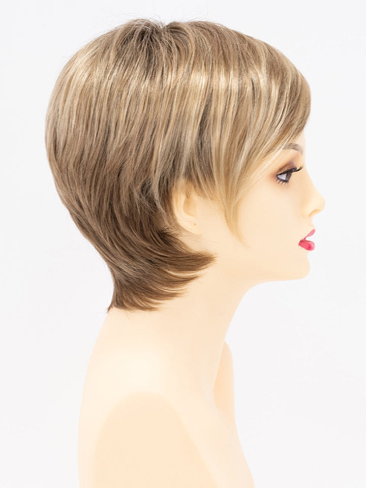 Sparkling Champagne | 26/23/14 R8 | Rooted Neutral Light Blonde