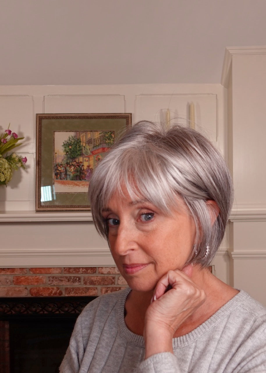 Frannie wearing Meadow in Silver Stone