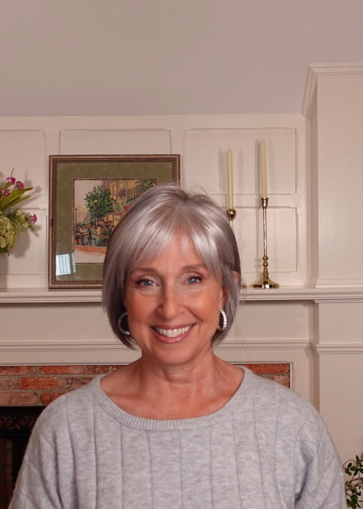 Frannie wearing Meadow in Silver Stone