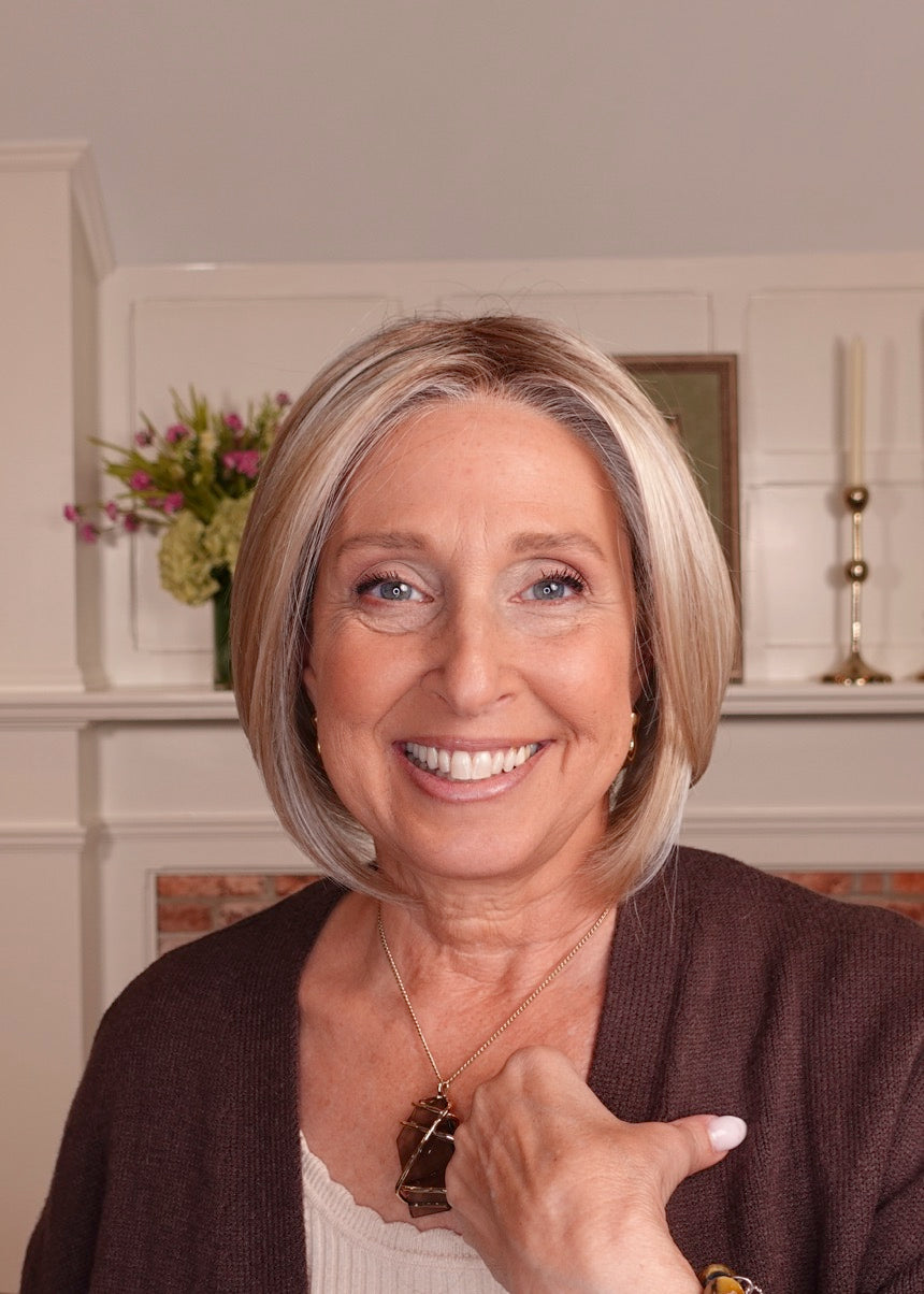 Frannie wearing Ayumi in Sandy Cream Blond-R