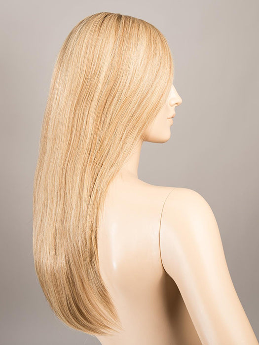 Sandy Blonde Rooted 20.26.16 | Light Strawberry Blonde, Light Golden Blonde and Medium Blonde Blend with Shaded Roots