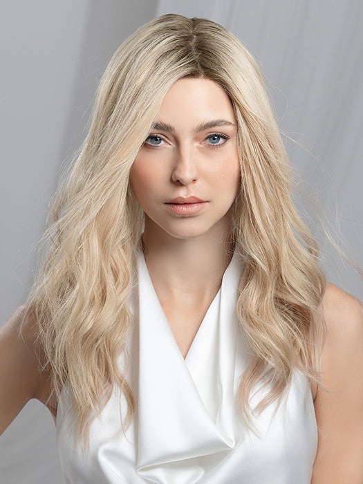 Pearl Blonde Rooted 101.24.16 | Pearl Platinum, Lightest Ash Blonde And Medium Blonde Blend With Shaded Roots