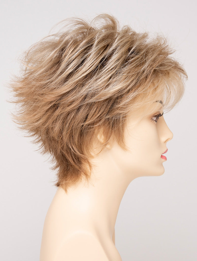 Sparkling Champagne | 26/23/14 R8 | Rooted Neutral Light Blonde