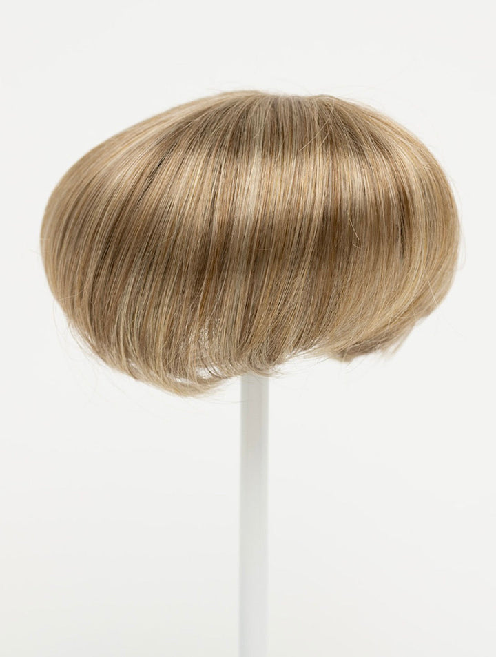 Dark Blonde | 16/23 | Neutral Dark Blonde with Highlights