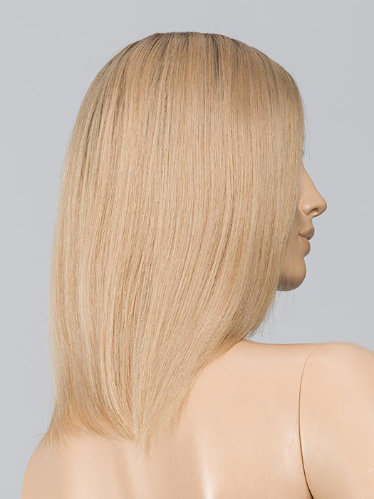 Pearl Blonde Rooted 101.24.16 | Pearl Platinum, Lightest Ash Blonde And Medium Blonde Blend With Shaded Roots
