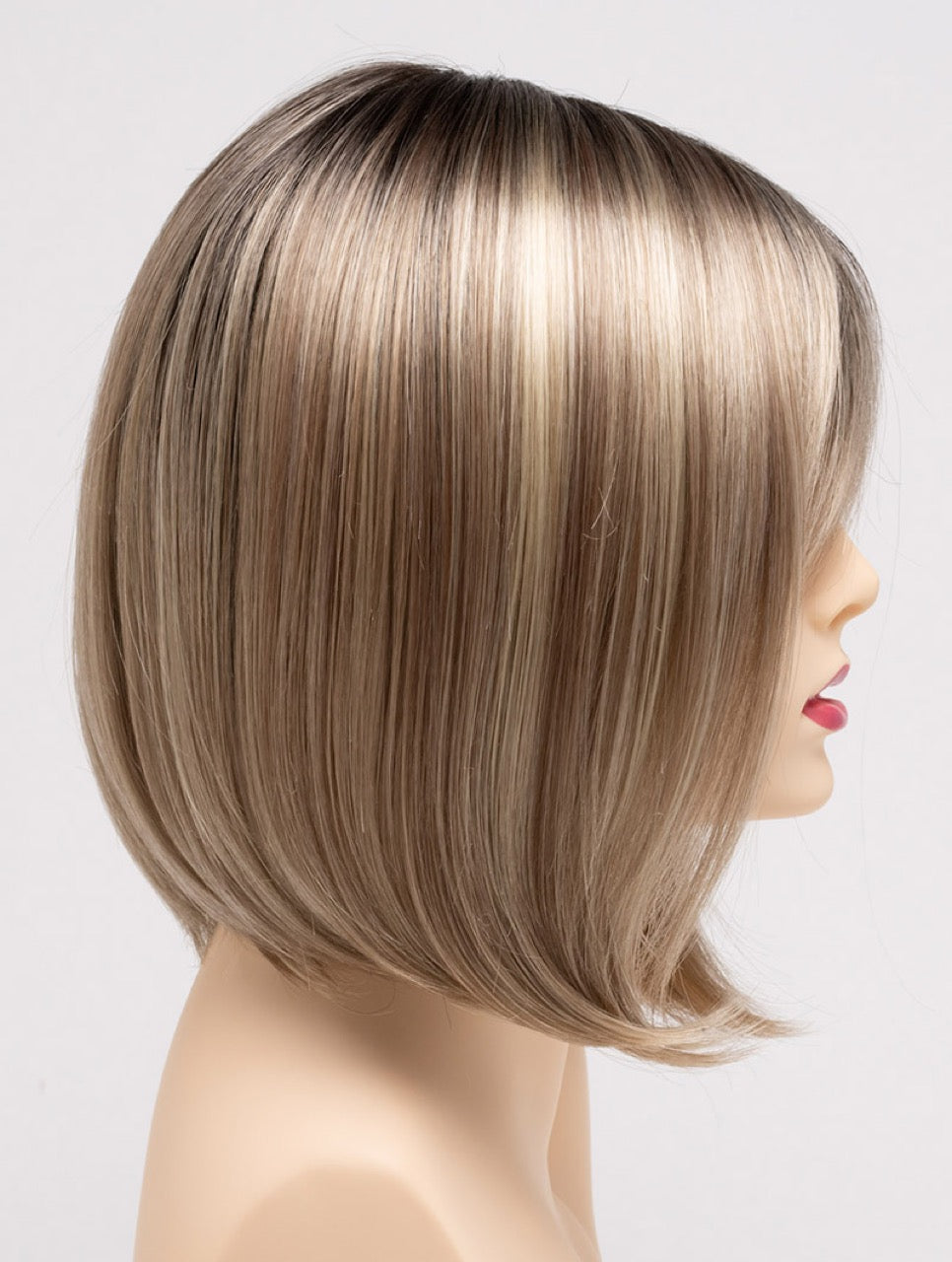 Champagne Shadow | 14/613 R8 | Rooted Pale Golden Blonde