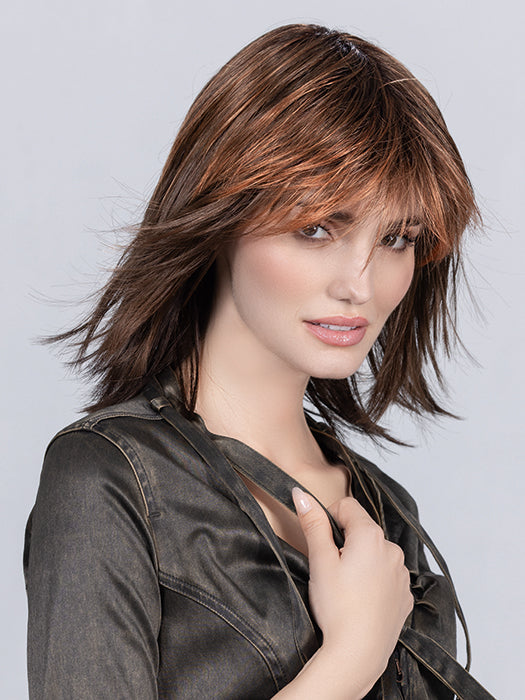 Hot Hazelnut Rooted 28.830.6 | Light Copper Red And Medium Brown Blended With Light Auburn And Dark Brown With Shaded Roots